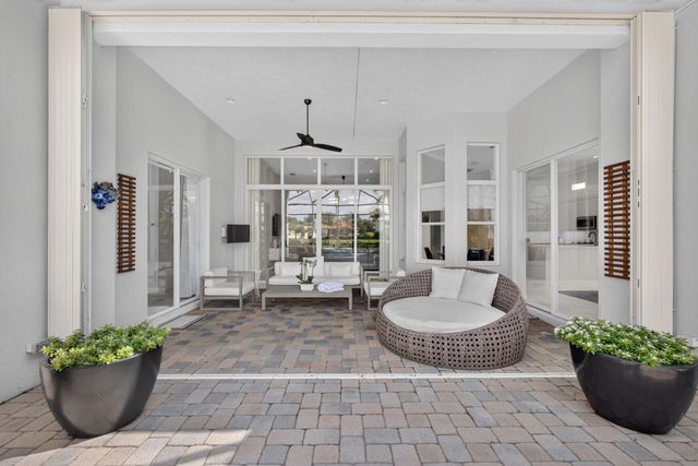 144 Sedona Way, Palm Beach Gardens, FL 33418