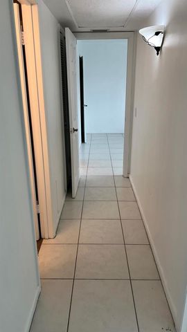 1860 Robalo Drive 104, Vero Beach, FL 32960