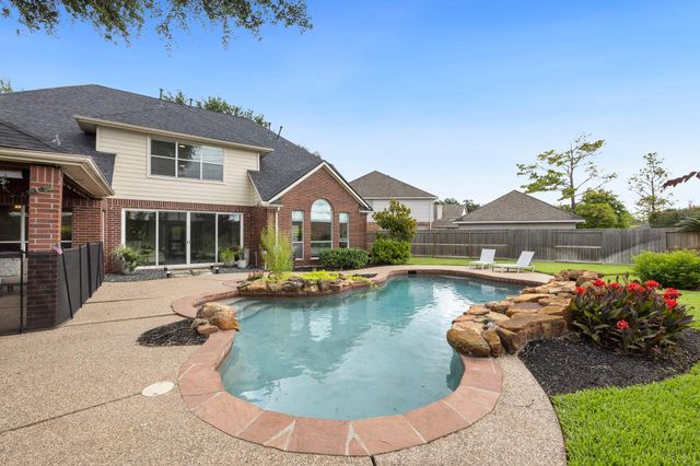 1914 Rosewood Lane, Sugar Land, TX 77479