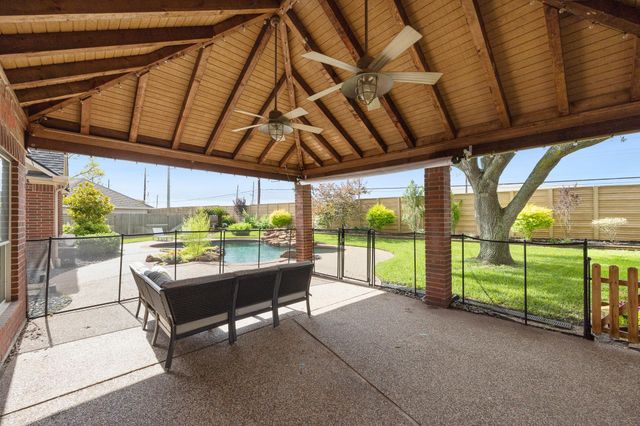 1914 Rosewood Lane, Sugar Land, TX 77479