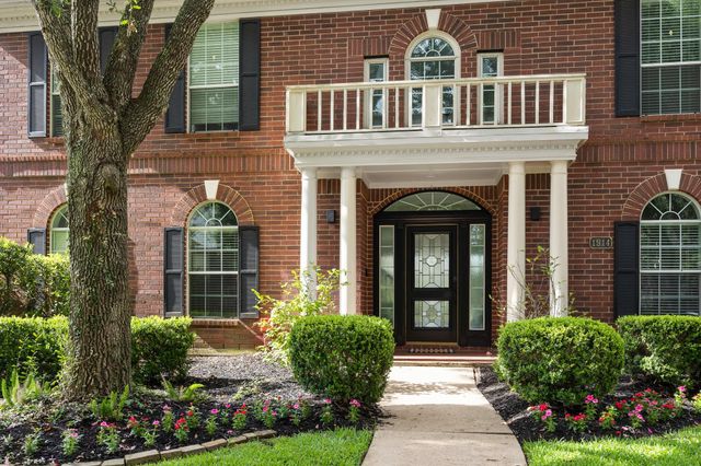 1914 Rosewood Lane, Sugar Land, TX 77479