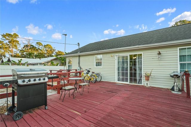 3713 Wild Violet Avenue, Sebring, FL 33876