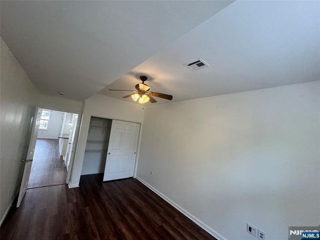 225 Halladay Street 2B, Jersey City, NJ 07304