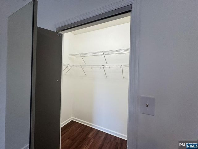 225 Halladay Street 2B, Jersey City, NJ 07304