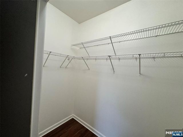 225 Halladay Street 2B, Jersey City, NJ 07304