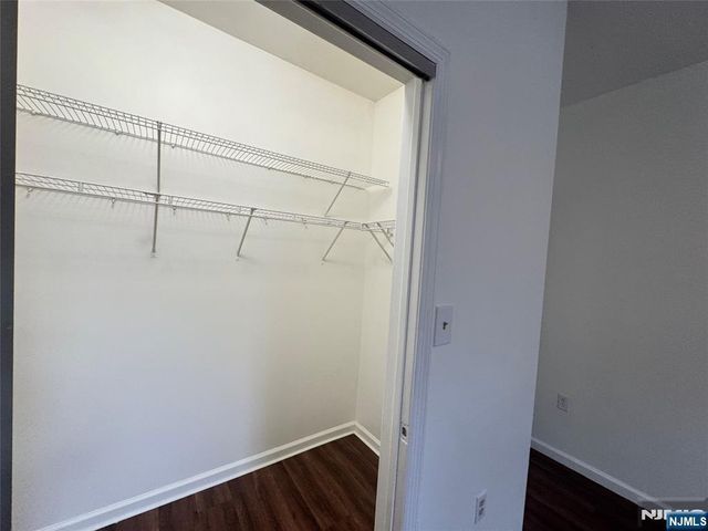 225 Halladay Street 2B, Jersey City, NJ 07304
