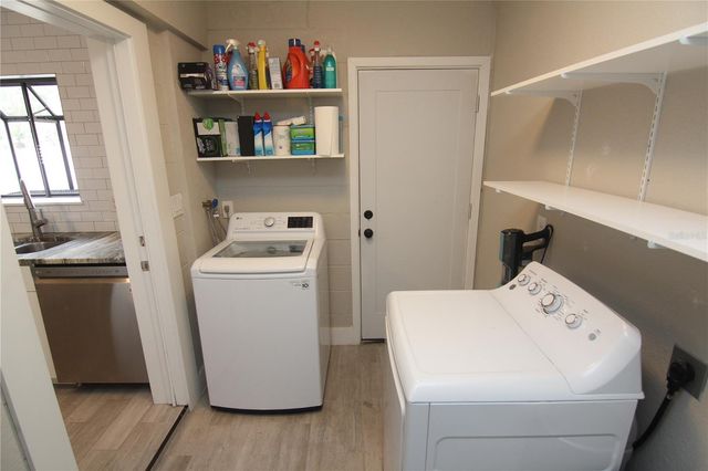 1936 ESSEX PLACE, Orlando, FL 32806