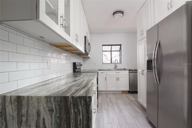 1936 ESSEX PLACE, Orlando, FL 32806