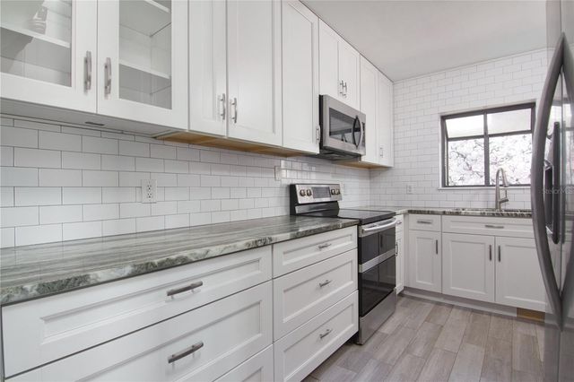 1936 ESSEX PLACE, Orlando, FL 32806