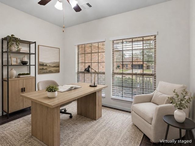 1995 Brentwood Drive, Alvin, TX 77511