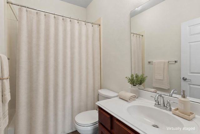 1995 Brentwood Drive, Alvin, TX 77511