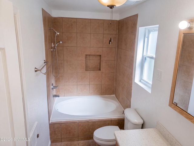 1039 Aguilera Court, Las Cruces, NM 88007