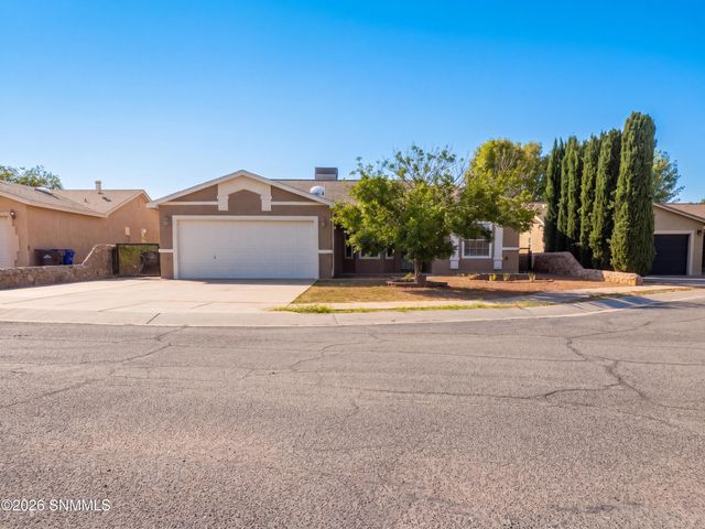 1039 Aguilera Court, Las Cruces, NM 88007