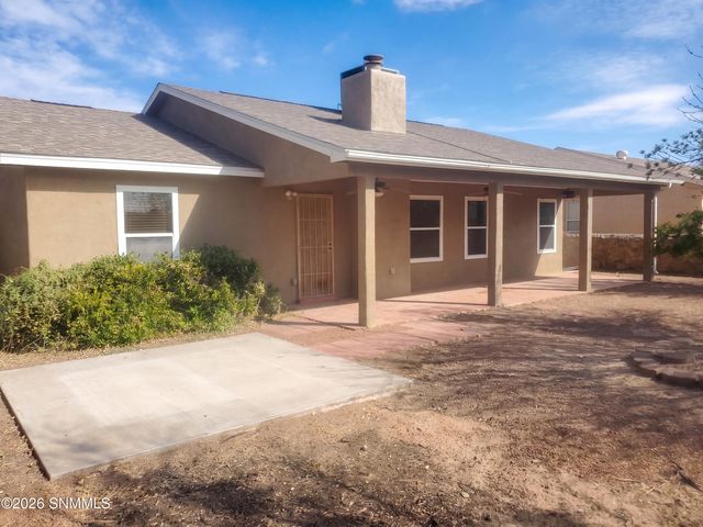 1039 Aguilera Court, Las Cruces, NM 88007