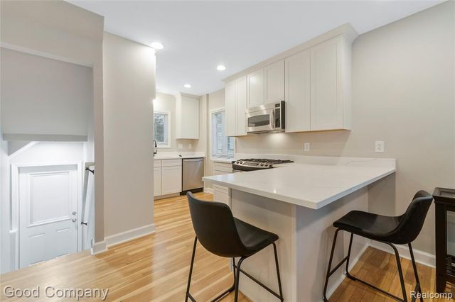 824 Florence Avenue, Royal Oak, MI 48067