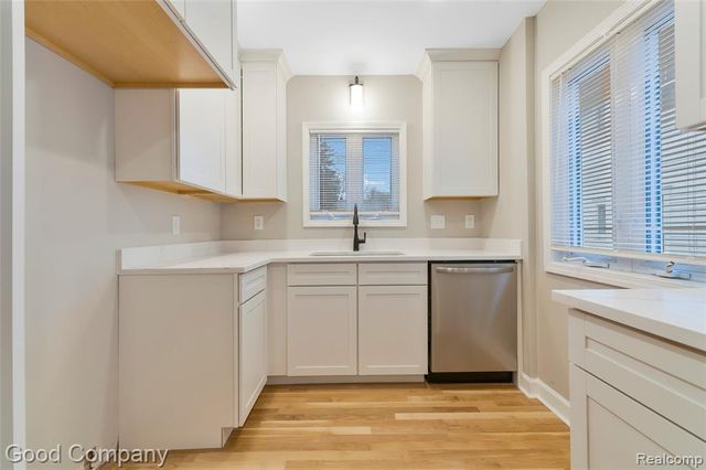 824 Florence Avenue, Royal Oak, MI 48067