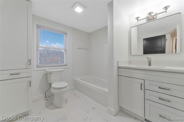 824 Florence Avenue, Royal Oak, MI 48067