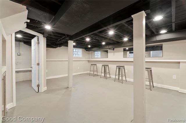 824 Florence Avenue, Royal Oak, MI 48067