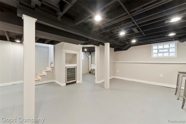 824 Florence Avenue, Royal Oak, MI 48067