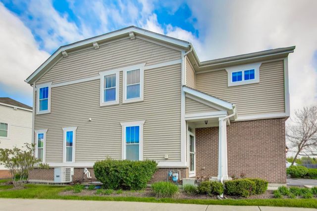 2366 N MOSELEY Court, Palatine, IL 60074