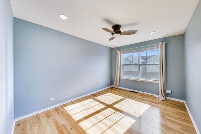 2366 N MOSELEY Court, Palatine, IL 60074