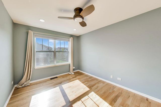 2366 N MOSELEY Court, Palatine, IL 60074