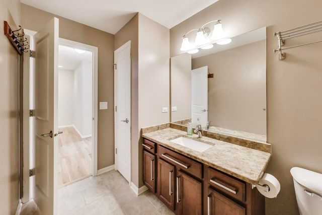 2366 N MOSELEY Court, Palatine, IL 60074