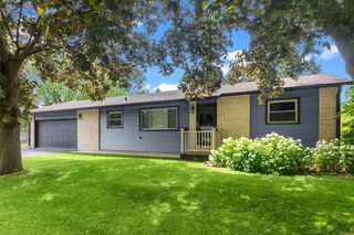 301 E 1st AVENUE, Elkhorn, WI 53121