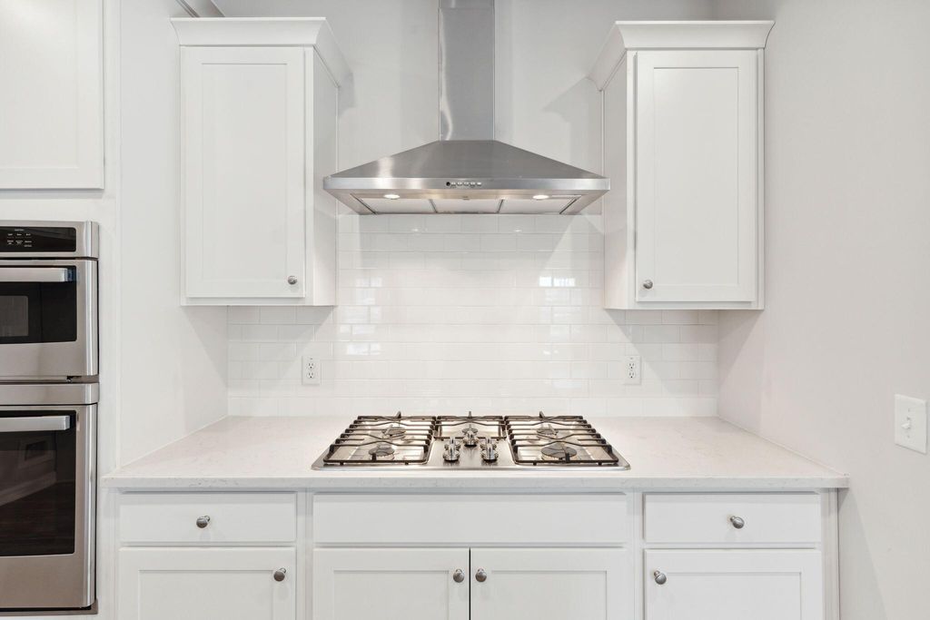 Image 28 of property listing at 1634 Locals Street, Summerville, SC 29485