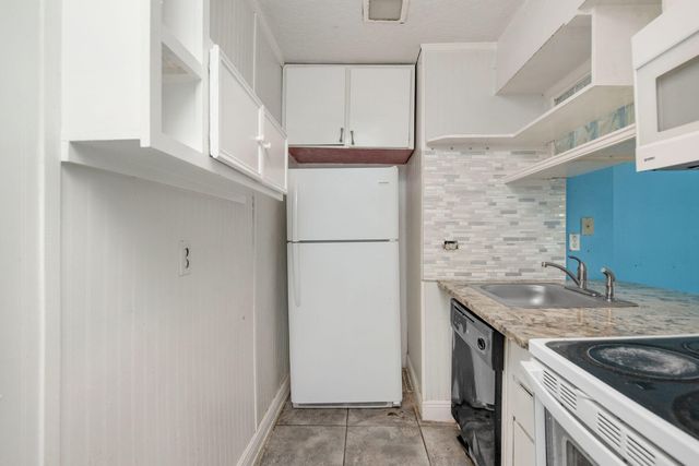 401 NW Marshall Court, 3, Fort Walton Beach, FL 32548