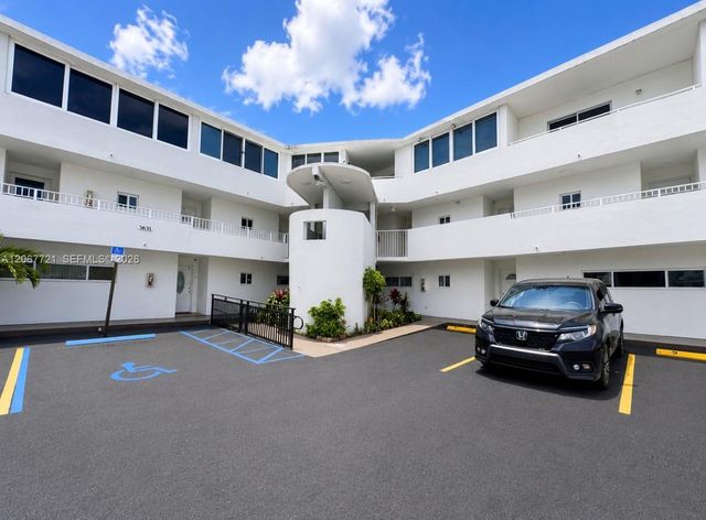 5611 W 25th Court 8A, Hialeah, FL 33016