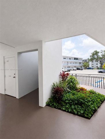 5611 W 25th Court 8A, Hialeah, FL 33016