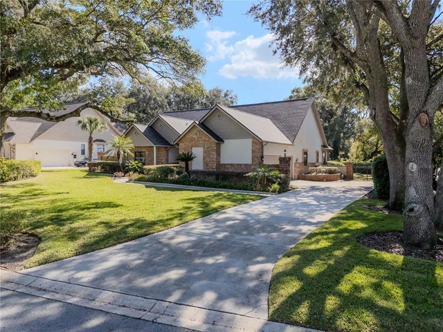 4511 COUNTRY GATE COURT, Valrico, FL 33594