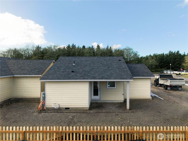 109 7th Street SW, Long Beach, WA 98631