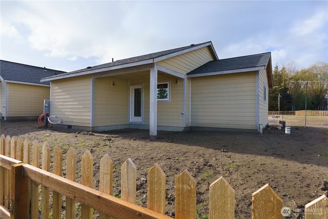 109 7th Street SW, Long Beach, WA 98631