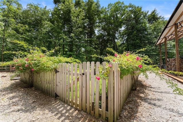 4813 Jess Helton Road, Gainesville, GA 30506