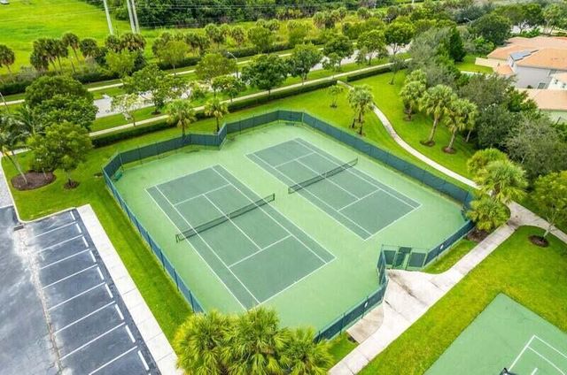 9271 Madewood Court, West Palm Beach, FL 33411