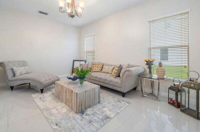 9271 Madewood Court, West Palm Beach, FL 33411