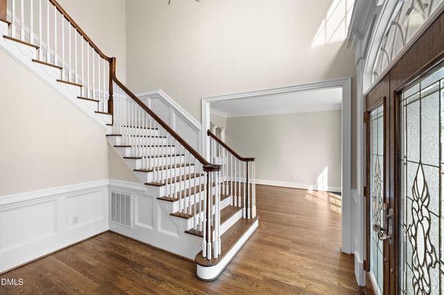 1525 Eglantyne Court, Raleigh, NC 27613