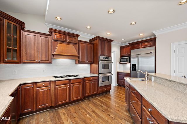 1525 Eglantyne Court, Raleigh, NC 27613