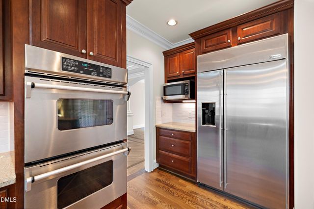 1525 Eglantyne Court, Raleigh, NC 27613