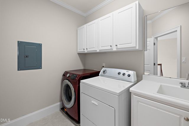 1525 Eglantyne Court, Raleigh, NC 27613