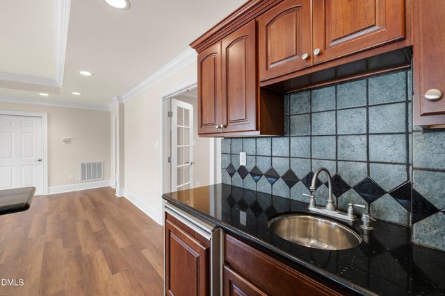 1525 Eglantyne Court, Raleigh, NC 27613