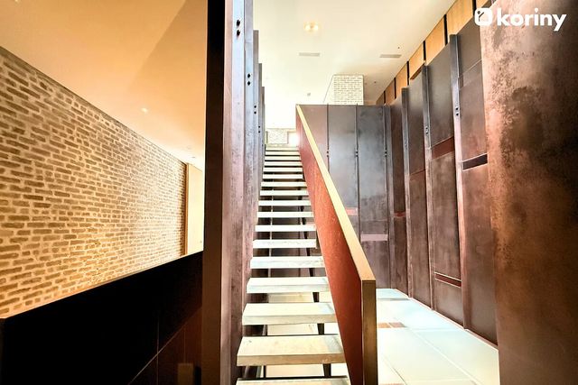 75 WARREN Street, New York City, NY 11201