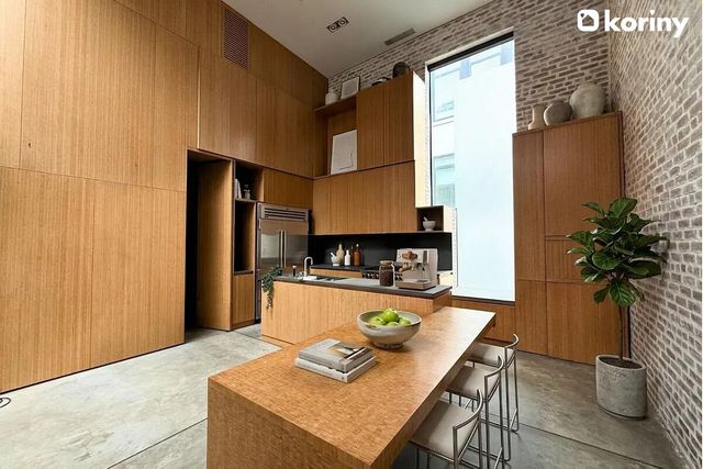 75 WARREN Street, New York City, NY 11201