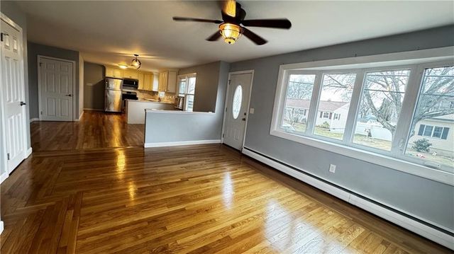 14 Palm Street, North Providence, RI 02904