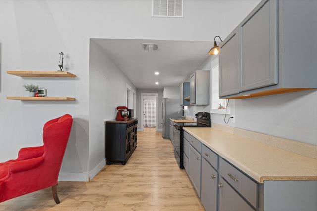 420 Overlook Drive, Cleburne, TX 76033