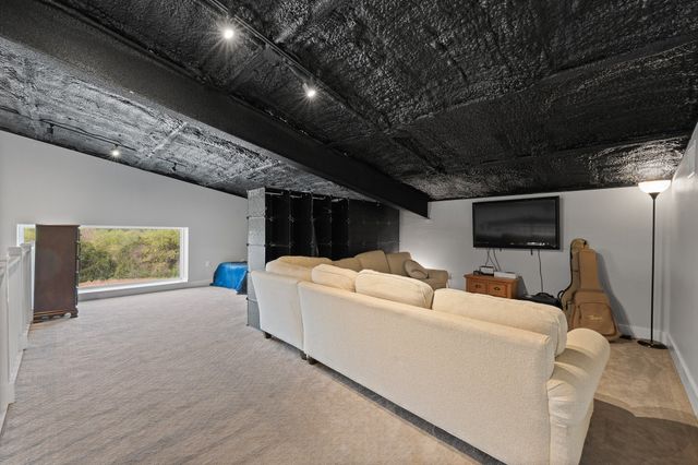 420 Overlook Drive, Cleburne, TX 76033