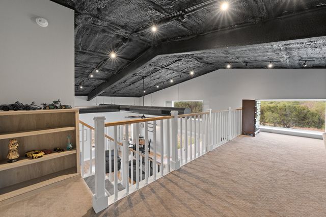 420 Overlook Drive, Cleburne, TX 76033