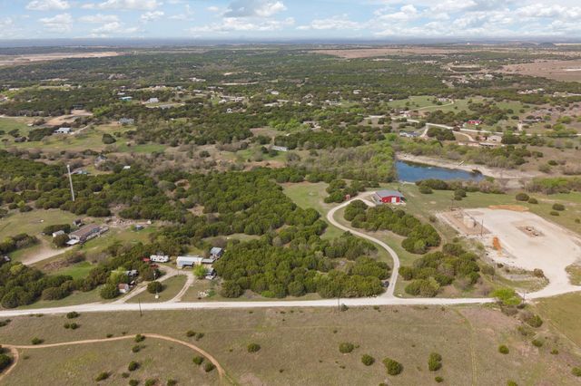 420 Overlook Drive, Cleburne, TX 76033